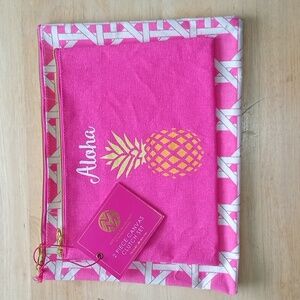 NWT Canvas Clutch Set